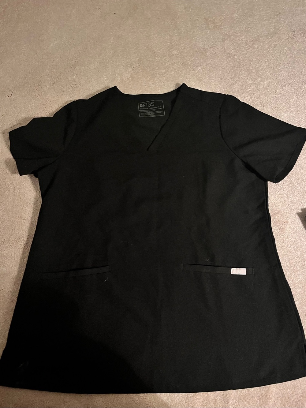FIGS Women’s Scrub Top Black